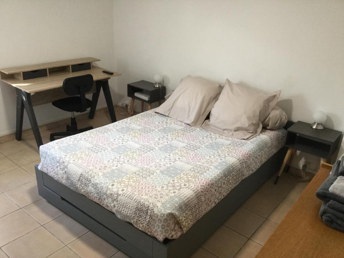 Aux Pieds Des Arenes Apartment Арл Екстериор снимка